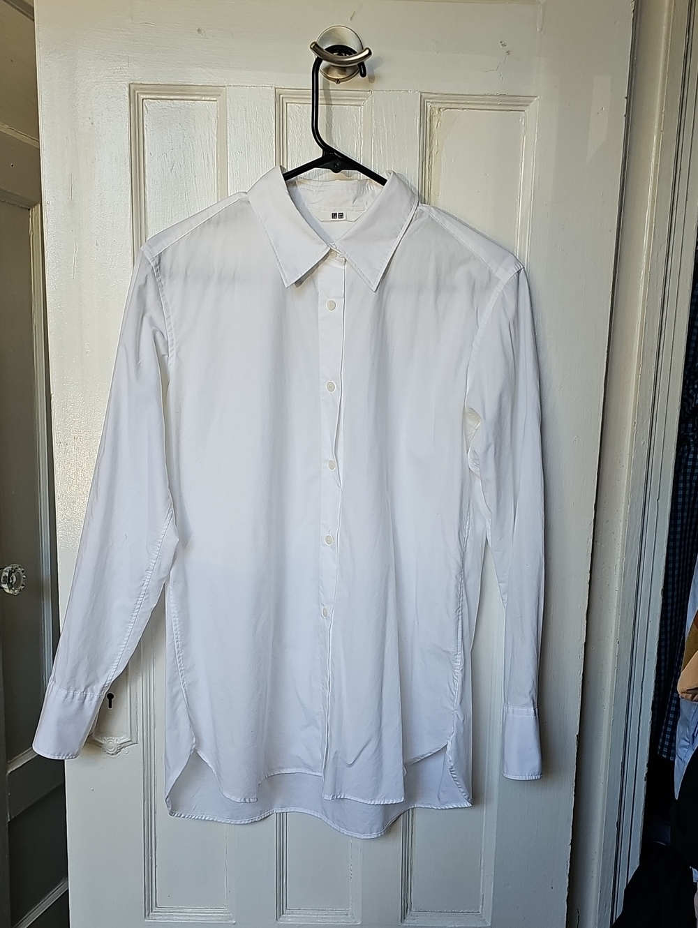 Women's Uniqlo White Button-up